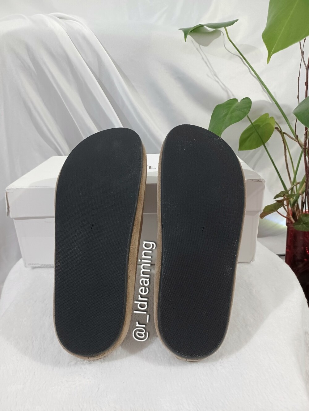 New Banana Republic Slip-On Suede Clog in Taupe Size 7 - Picture 3 of 14